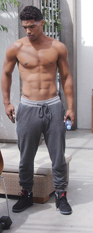 Rome Flynn, modelo y actor (How to get away with murder). 